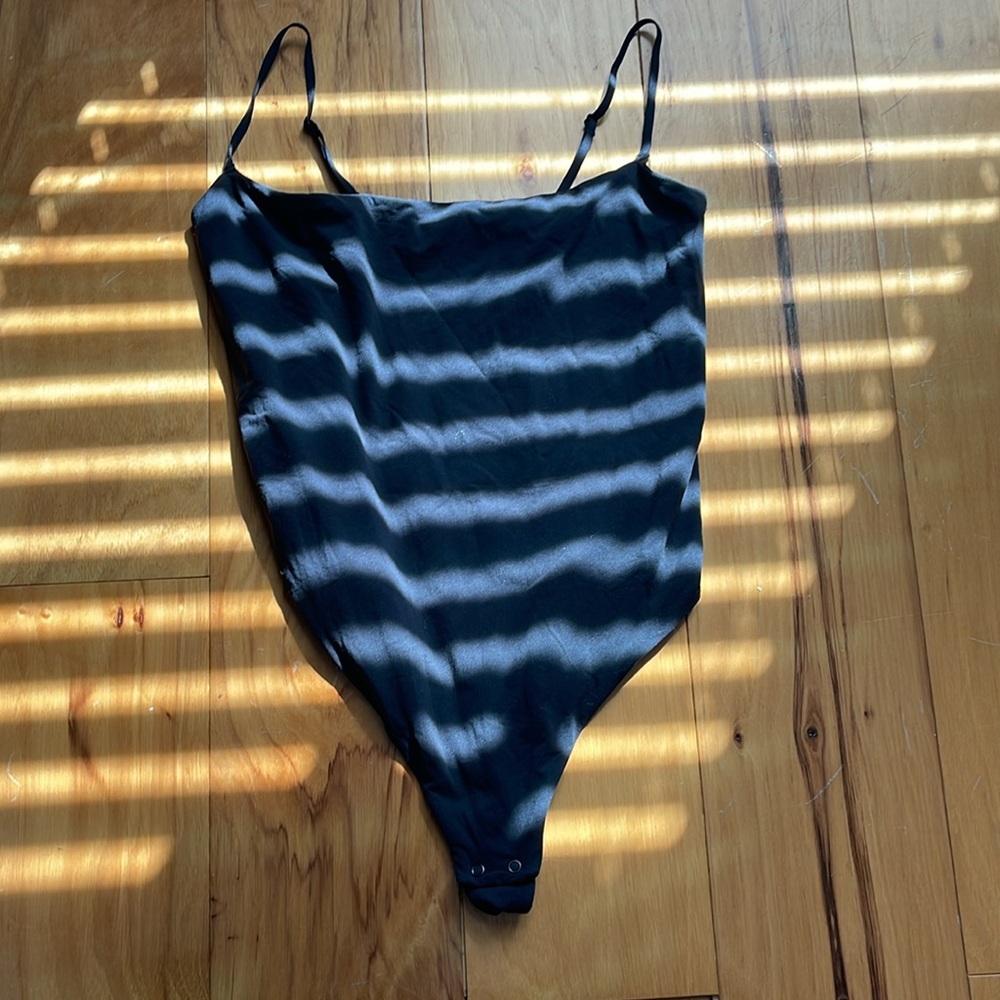 Skims bodysuit EUC
